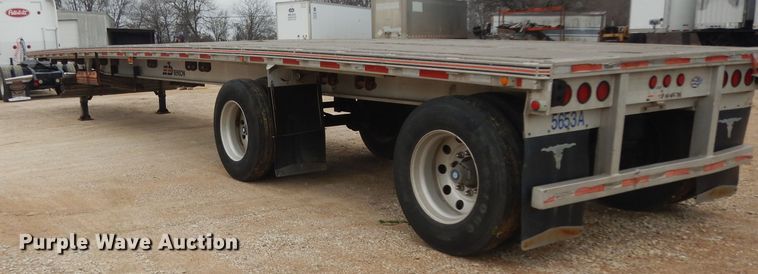 image for item DH2266 1999 Benson 5653A flatbed trailer
