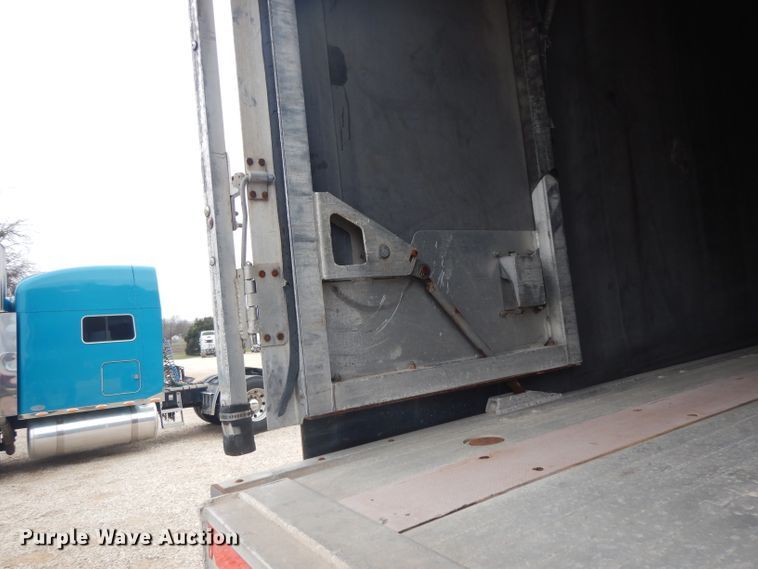 image for item DH2267 2006 Benson AF5244810250 flatbed trailer