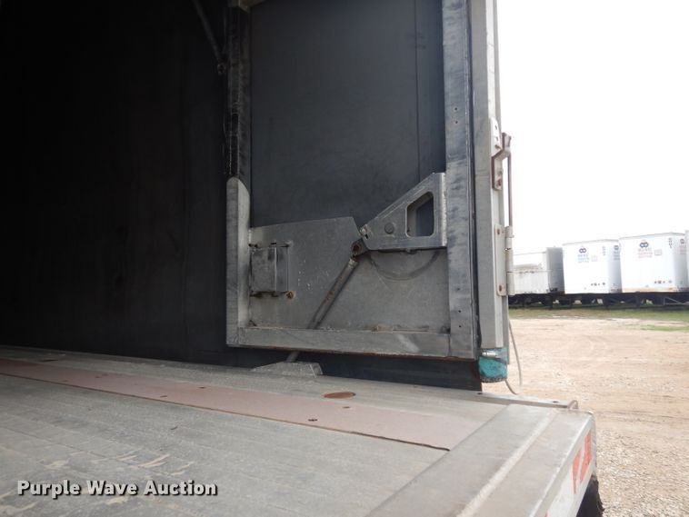 image for item DH2267 2006 Benson AF5244810250 flatbed trailer
