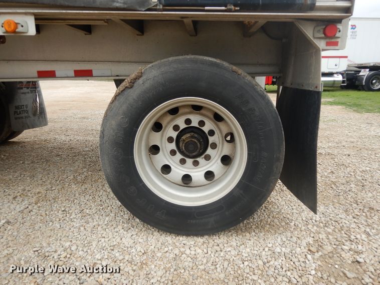 image for item DH2267 2006 Benson AF5244810250 flatbed trailer