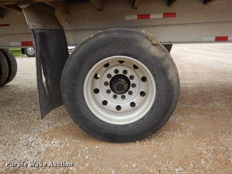 image for item DH2267 2006 Benson AF5244810250 flatbed trailer