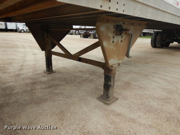 image for item DH2268 2000 Hyundai VI2530152JSA dry van trailer