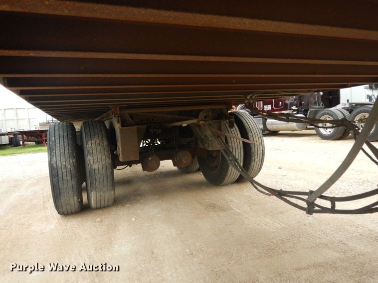 image for item DH2268 2000 Hyundai VI2530152JSA dry van trailer