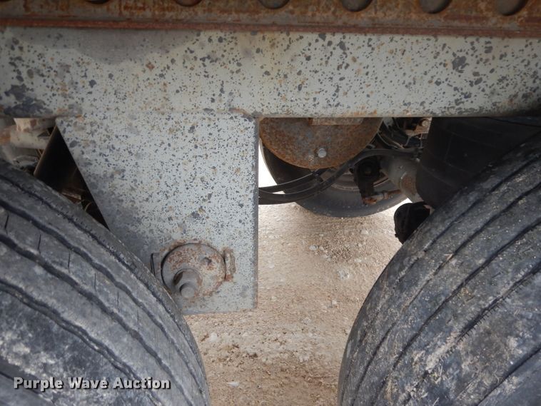 image for item DH2268 2000 Hyundai VI2530152JSA dry van trailer