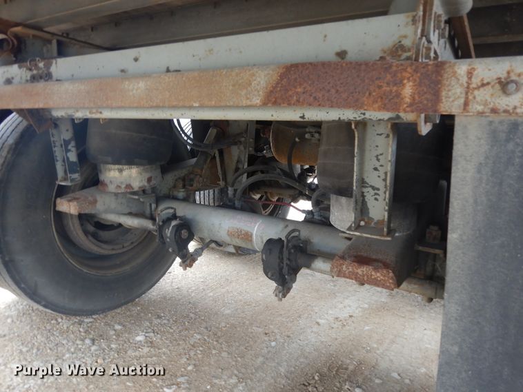 image for item DH2268 2000 Hyundai VI2530152JSA dry van trailer