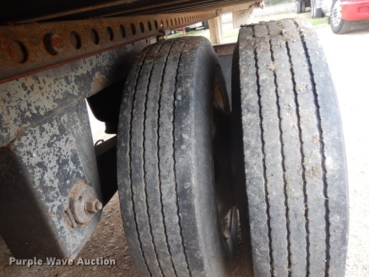 image for item DH2268 2000 Hyundai VI2530152JSA dry van trailer