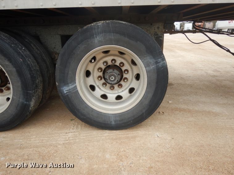 image for item DH2268 2000 Hyundai VI2530152JSA dry van trailer