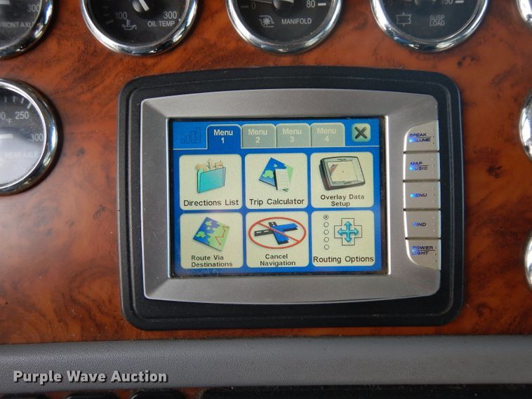 image for item DH2269 2010 Peterbilt 386 semi truck