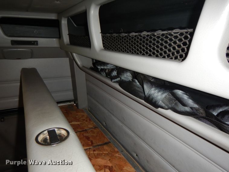 image for item DH2269 2010 Peterbilt 386 semi truck