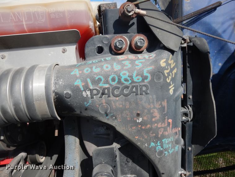 image for item DH2269 2010 Peterbilt 386 semi truck