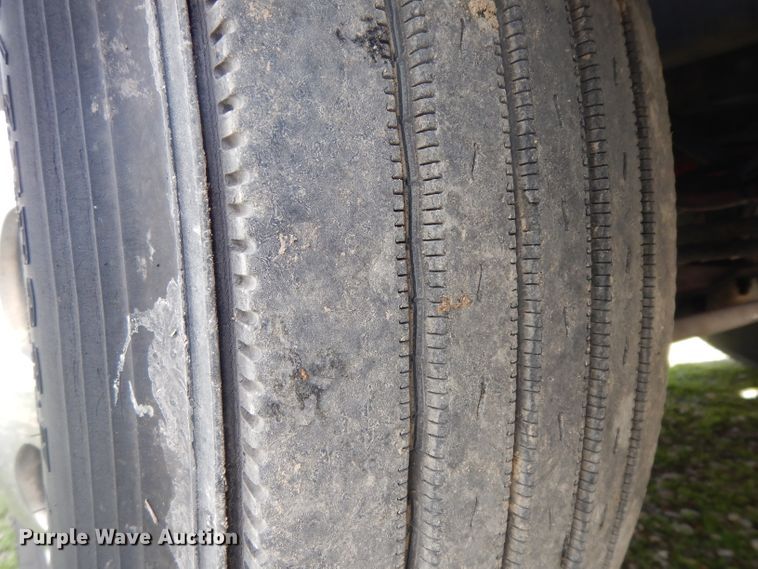 image for item DH2269 2010 Peterbilt 386 semi truck