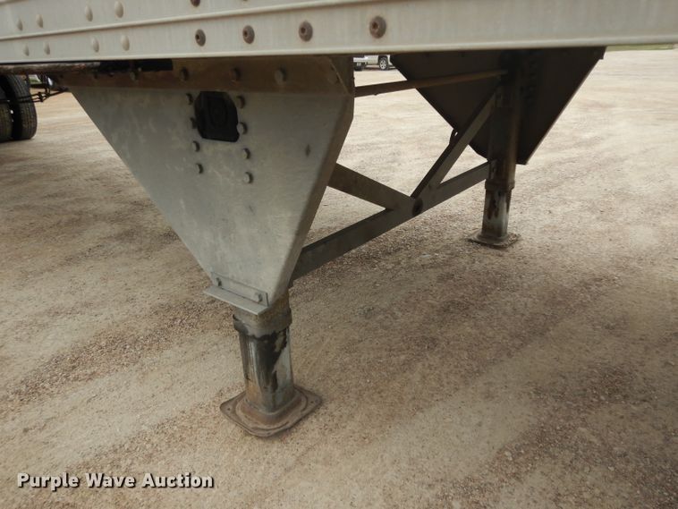 image for item DH2270 2003 Hyundai V12530152JSA dry van trailer