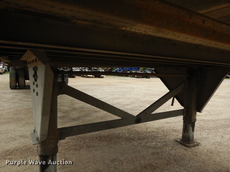 image for item DH2270 2003 Hyundai V12530152JSA dry van trailer