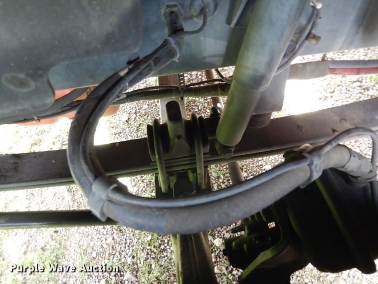 image for item DH2271 2013 Peterbilt 579 semi truck