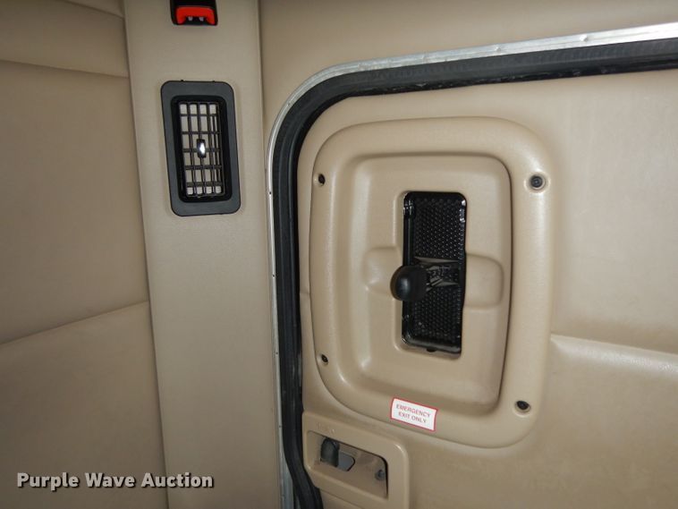 image for item DH2272 2015 Peterbilt 579 semi truck