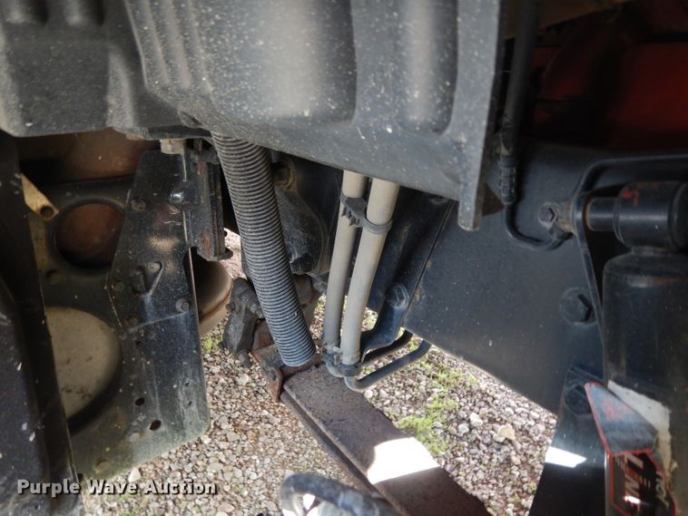 image for item DH2272 2015 Peterbilt 579 semi truck