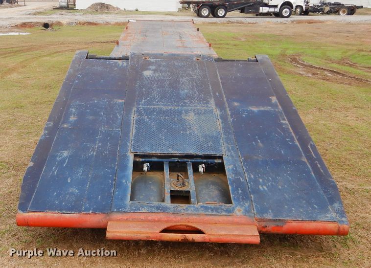 image for item DH3681 1969 Hyster RF35TL3-T1 equipment trailer