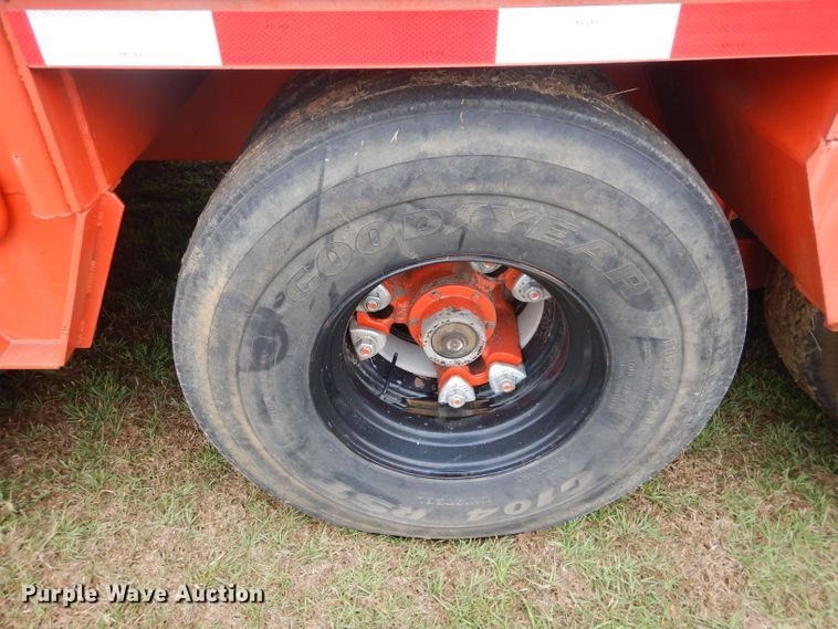 image for item DH3681 1969 Hyster RF35TL3-T1 equipment trailer