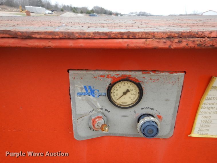 image for item DH3681 1969 Hyster RF35TL3-T1 equipment trailer