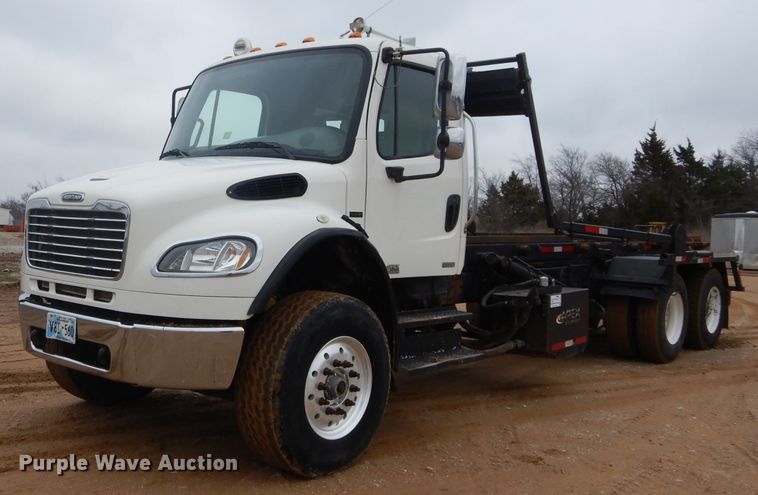 image for item DH3682 2006 Freightliner Business Class M2 roll off container truck