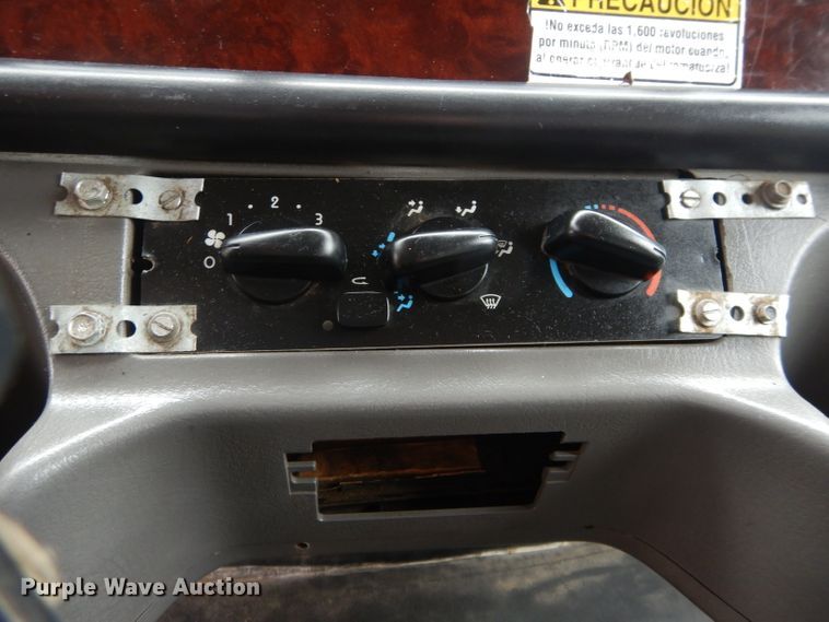 image for item DH3682 2006 Freightliner Business Class M2 roll off container truck