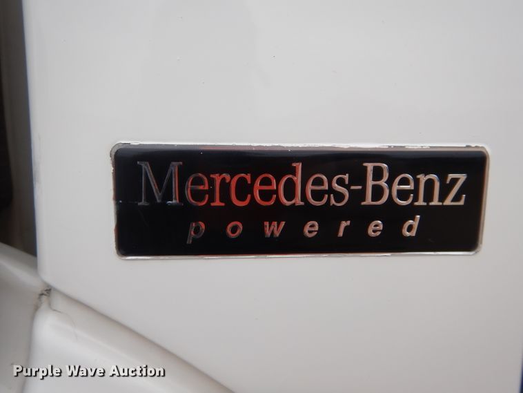 image for item DH3682 2006 Freightliner Business Class M2 roll off container truck