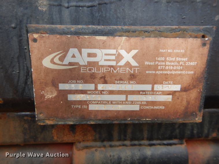 image for item DH3682 2006 Freightliner Business Class M2 roll off container truck