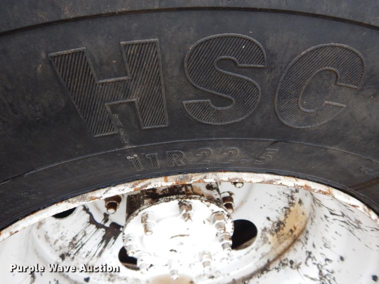 image for item DH3682 2006 Freightliner Business Class M2 roll off container truck