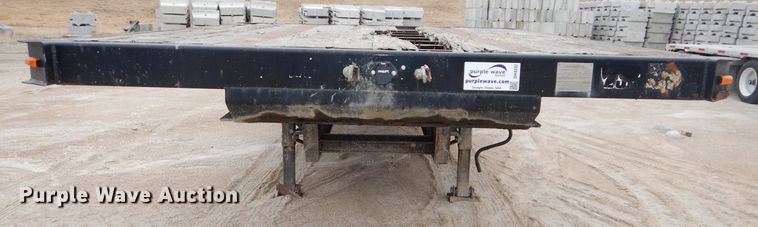 image for item DH4332 2000 Global 4811SPD drop deck trailer