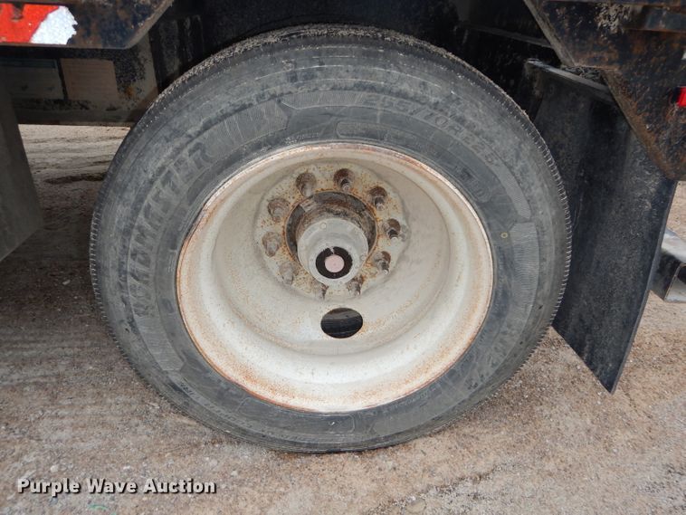 image for item DH4332 2000 Global 4811SPD drop deck trailer