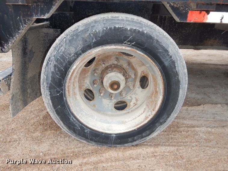 image for item DH4332 2000 Global 4811SPD drop deck trailer