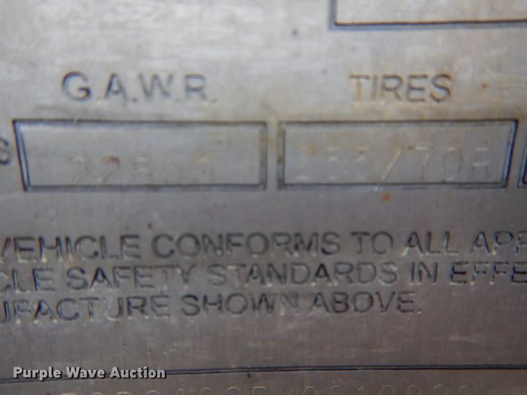 image for item DH4332 2000 Global 4811SPD drop deck trailer