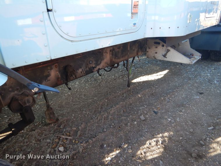 image for item DH6256 2006 International 9400i semi truck