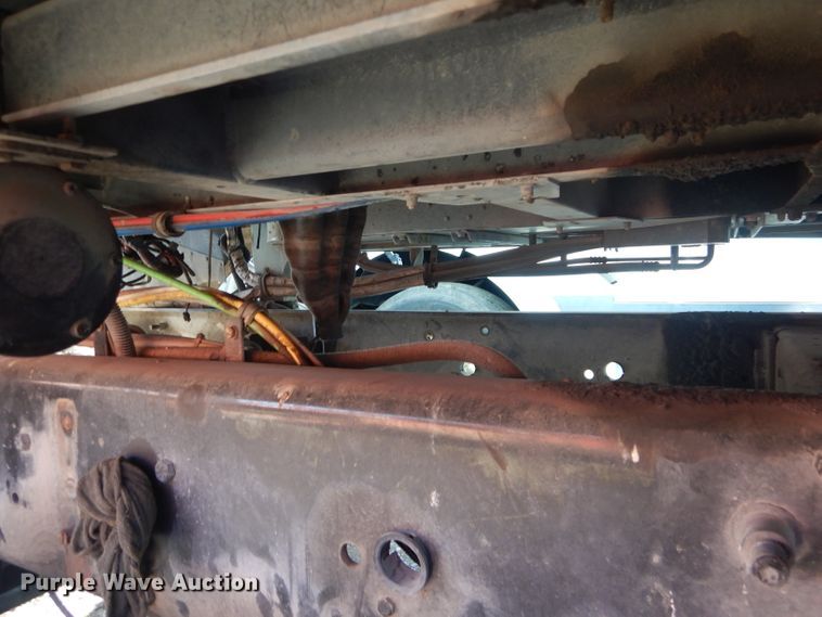 image for item DH6256 2006 International 9400i semi truck