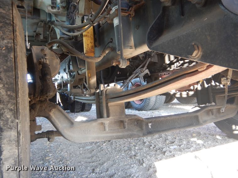 image for item DH6256 2006 International 9400i semi truck