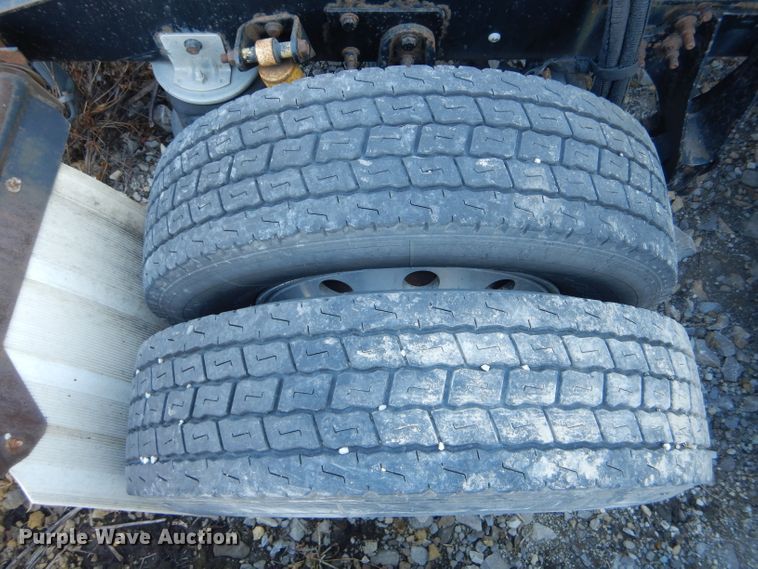 image for item DH6256 2006 International 9400i semi truck