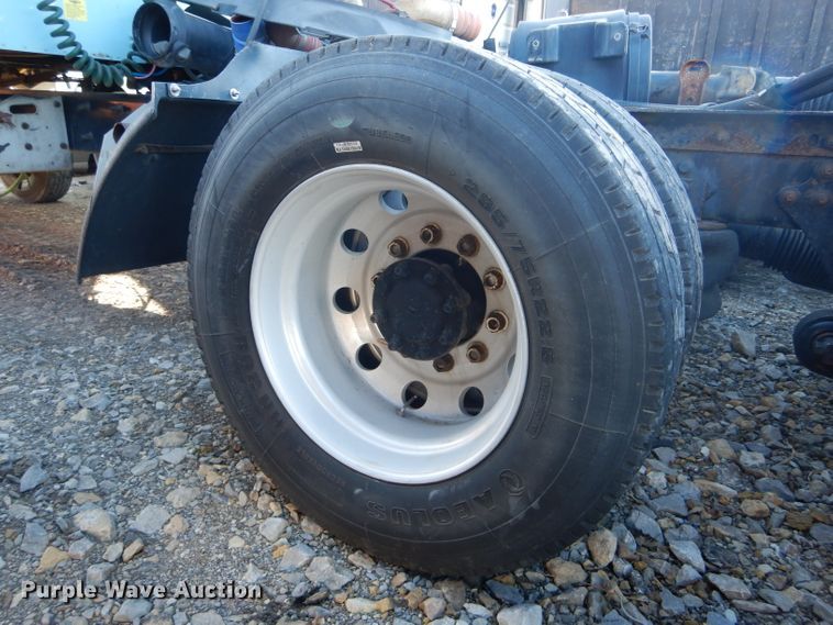 image for item DH6256 2006 International 9400i semi truck