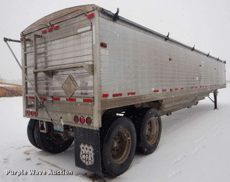 image for item DH6330 1999 Timpte Super Hopper double hopper bottom grain trailer