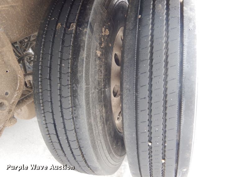 image for item DH6330 1999 Timpte Super Hopper double hopper bottom grain trailer