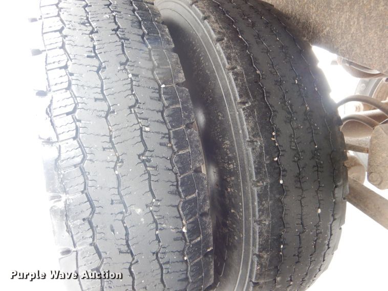 image for item DH6330 1999 Timpte Super Hopper double hopper bottom grain trailer