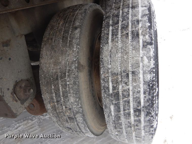 image for item DH6333 2001 Great Dane dry van trailer