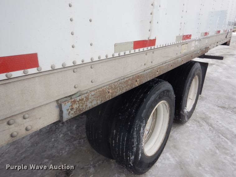 image for item DH6334 2001 Stoughton AVW-535T-S-C-AR dry van trailer