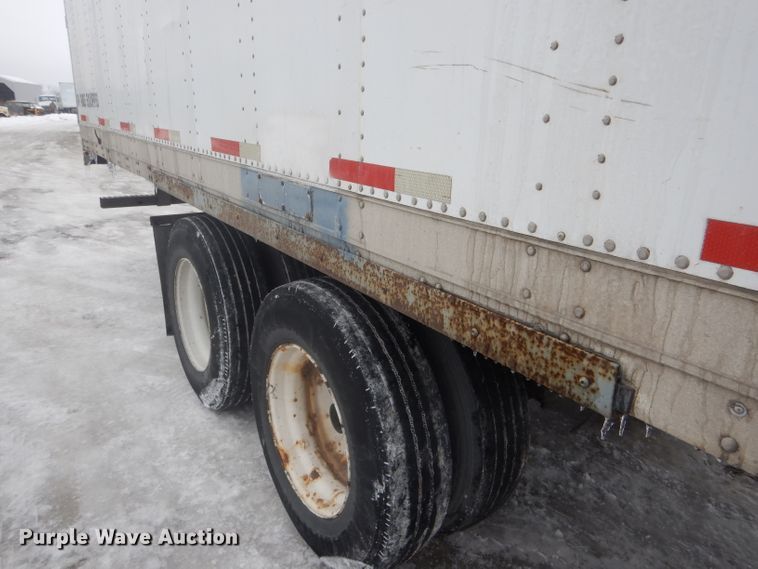 image for item DH6334 2001 Stoughton AVW-535T-S-C-AR dry van trailer