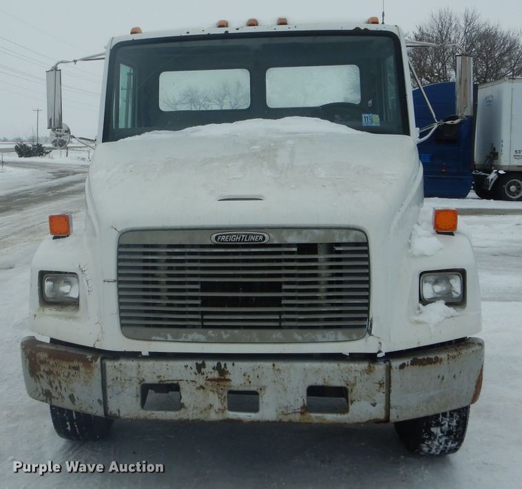 image for item DH6335 1998 Freightliner FL70 truck cab and chassis