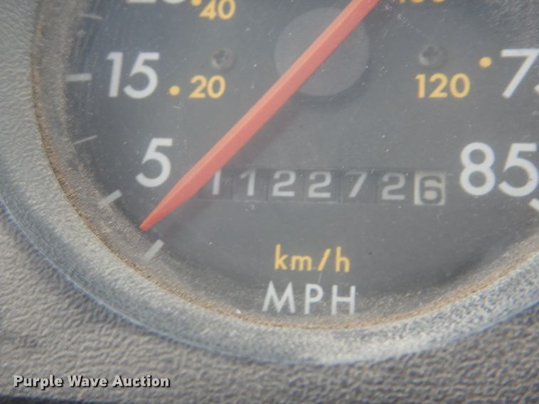 image for item DH6335 1998 Freightliner FL70 truck cab and chassis