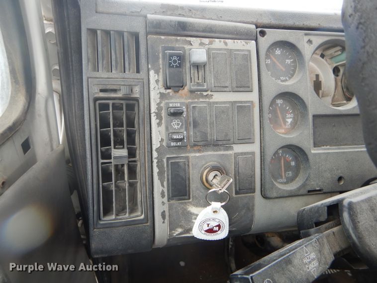 image for item DH6335 1998 Freightliner FL70 truck cab and chassis