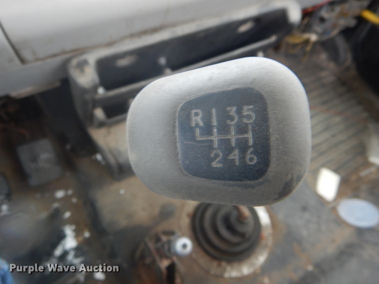 image for item DH6335 1998 Freightliner FL70 truck cab and chassis