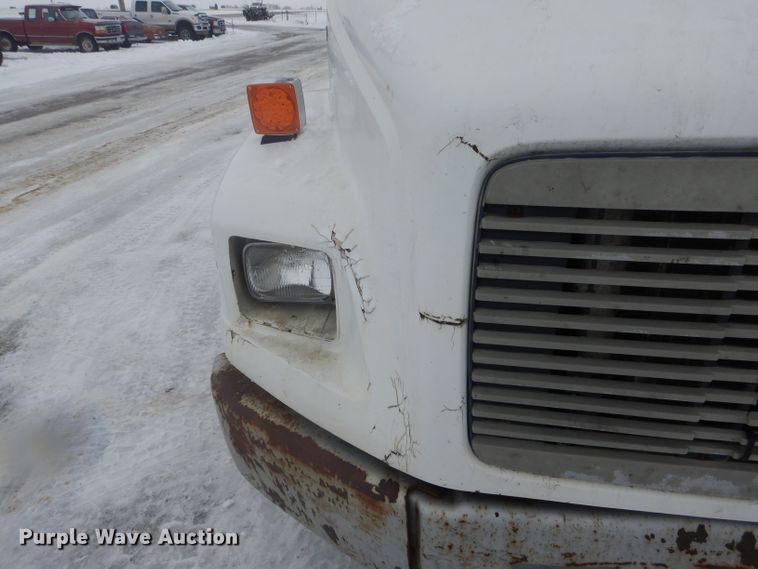 image for item DH6335 1998 Freightliner FL70 truck cab and chassis