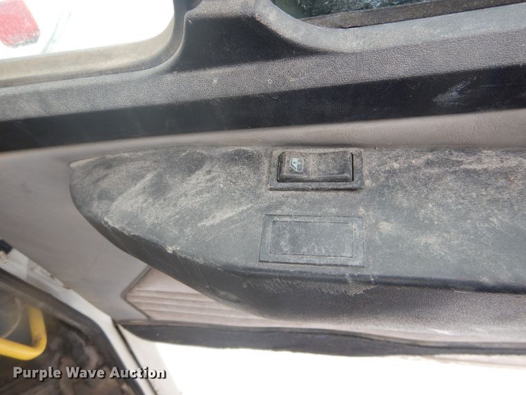 image for item DH6335 1998 Freightliner FL70 truck cab and chassis