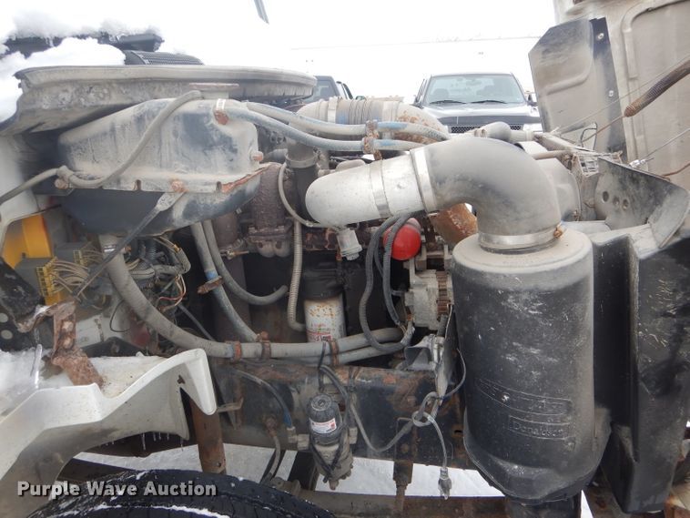 image for item DH6335 1998 Freightliner FL70 truck cab and chassis